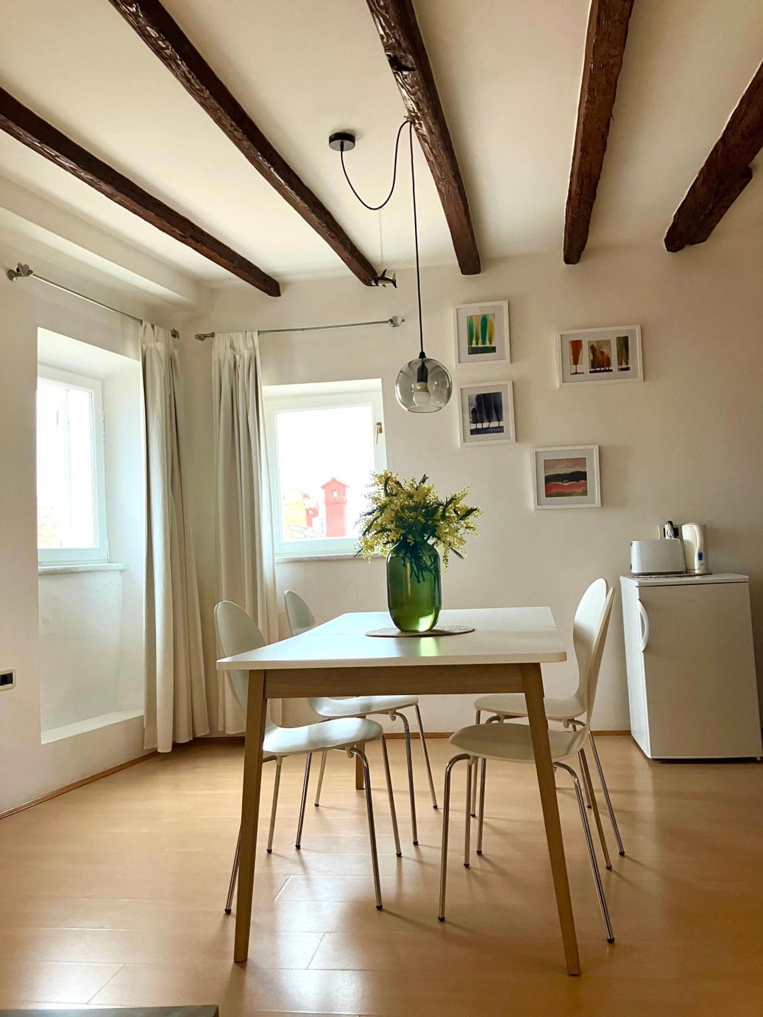 Casa Plava Sea View Apartment Ровинь Экстерьер фото