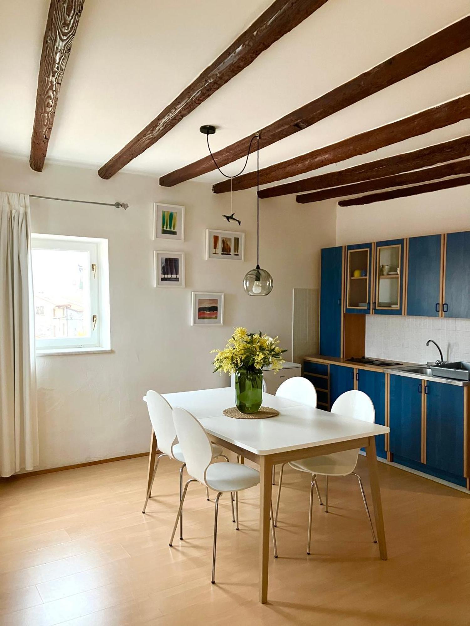 Casa Plava Sea View Apartment Ровинь Экстерьер фото